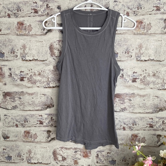 Lululemon Crisscross Back Tank Top Size 8 - Picture 1 of 3